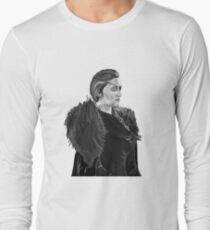 Victorious Queen of the North Long Sleeve T-Shirt