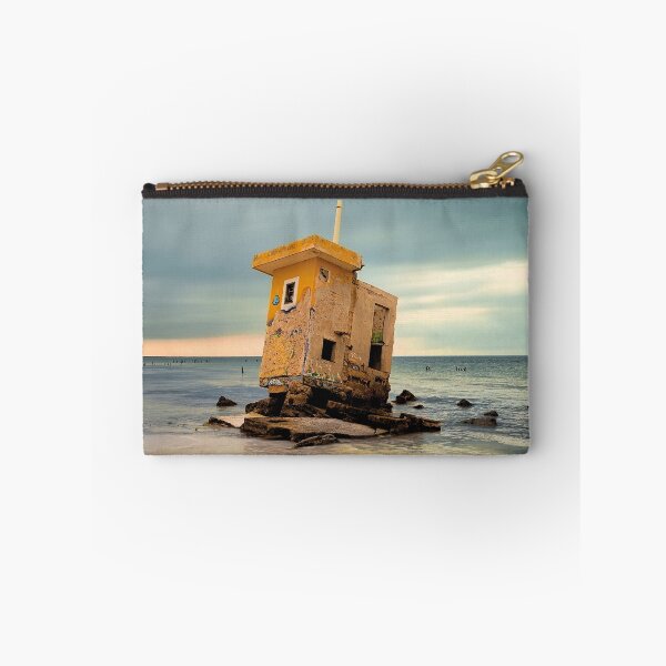 Item preview, house in the sea designed and sold by AND-Me.