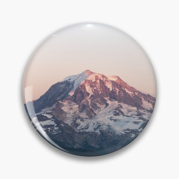 Artikelvorschau, Mount Rainier, USA entworfen und verkauft von scenerymerch.