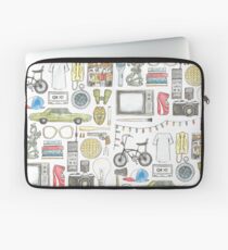 Funda para portátil Cosas EXTRAÑAS Objeto ilustración gafas de barbilla citar huevos 011 boca abajo demogorgon once