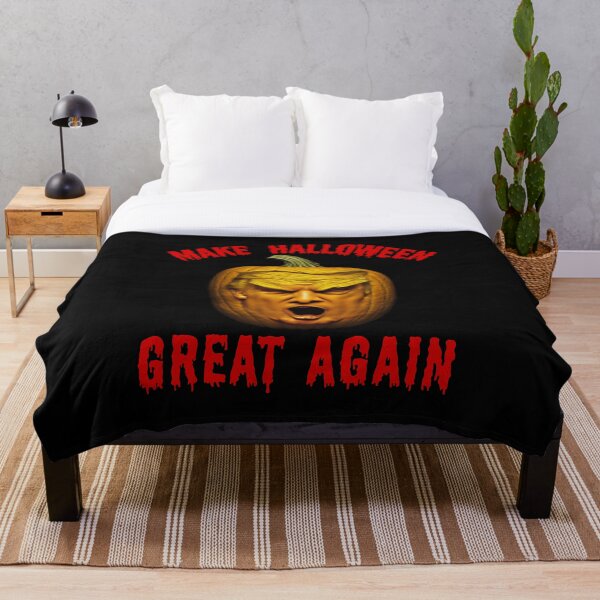 Item preview, Haz que Halloween vuelva a ser grandioso: cita divertida de Halloween con calabaza de Donald Trump designed and sold by MadeByRobots.