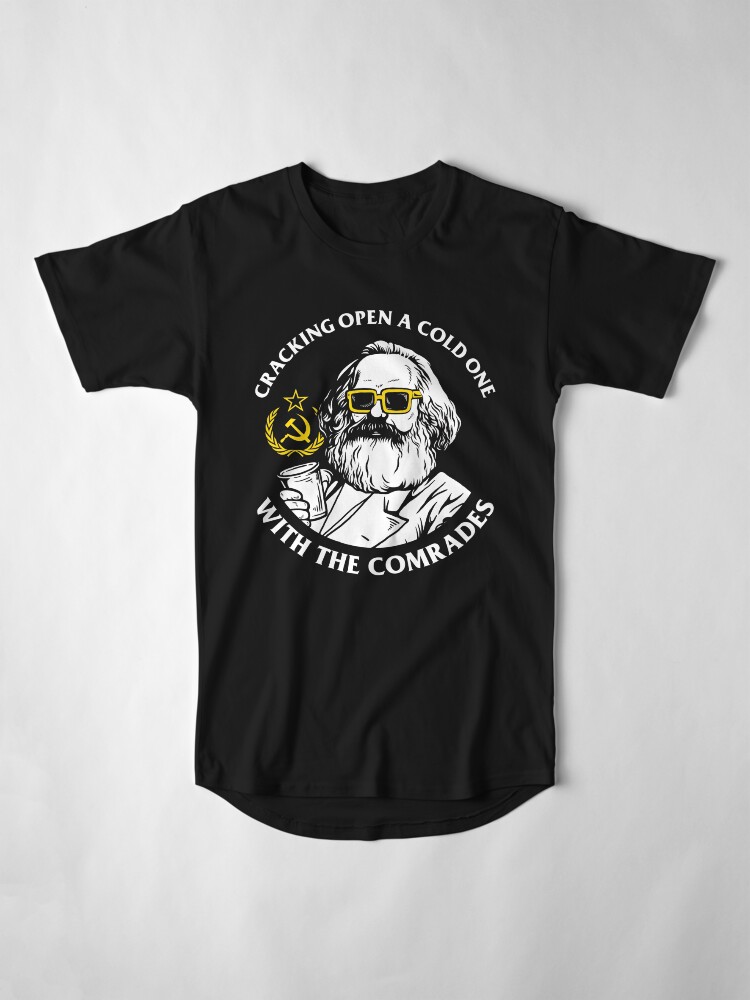 Imagen 4 de 5, Camiseta larga con la obra Abre una cerveza fría con los camaradas, diseñada y vendida por dumbshirts.