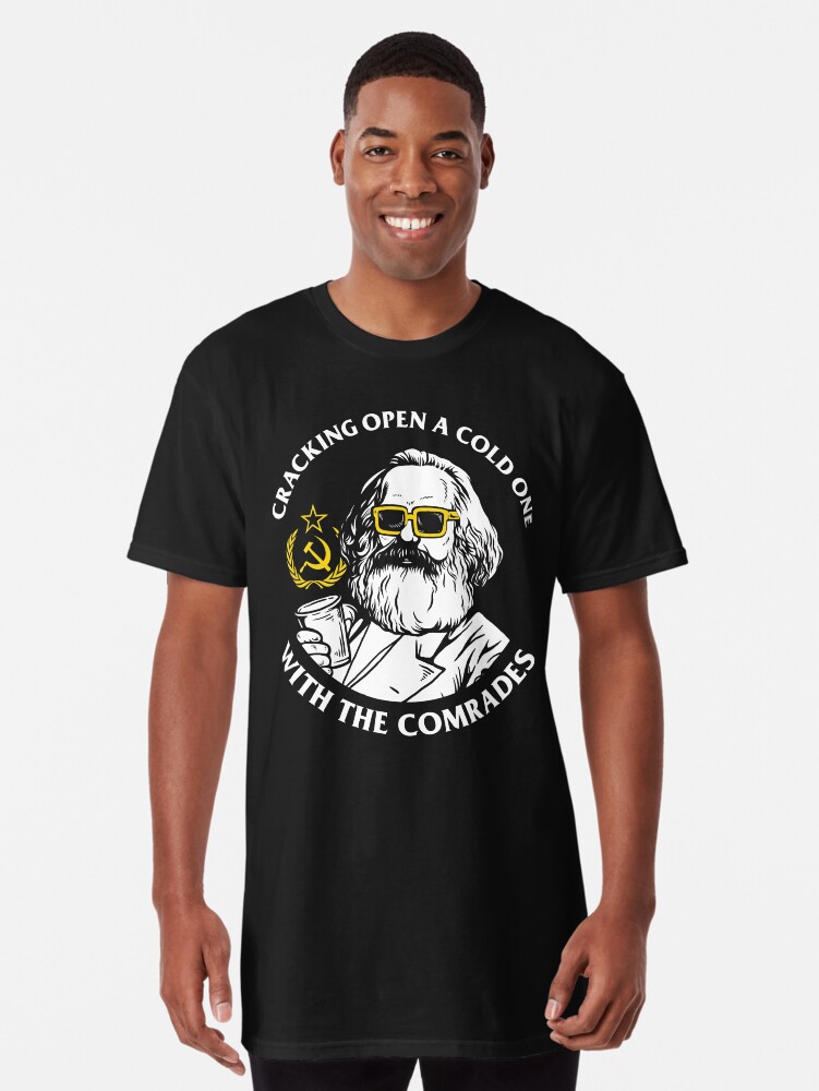 Imagen 1 de 5, Camiseta larga con la obra Abre una cerveza fría con los camaradas, diseñada y vendida por dumbshirts.