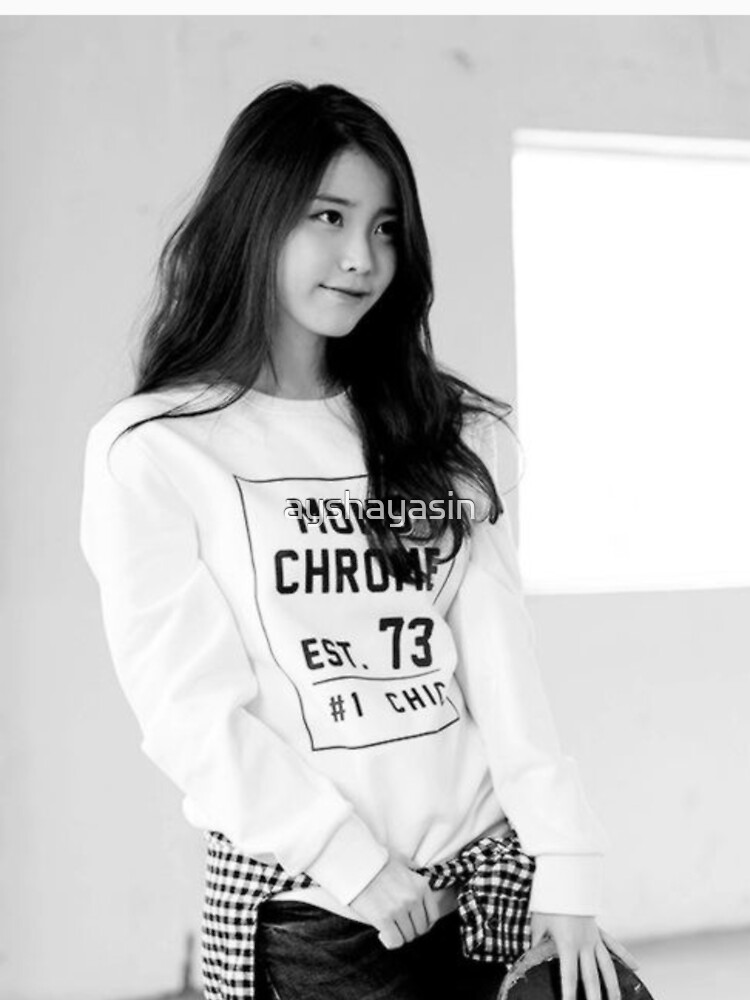 IU by ayshayasin