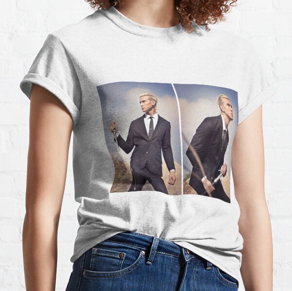 Travis Fights Giants Double Image Classic T-Shirt