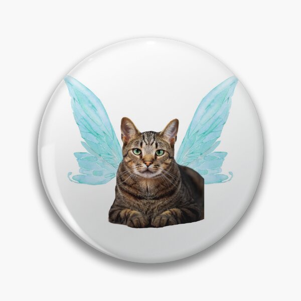 Artikelvorschau, Feenkatze - Blaue Schmetterlingsflügel Brown Tabby Cottagecore entworfen und verkauft von SundaySoup.
