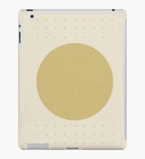 Vinilo o funda para iPad "Cream & Polka dots central circle pattern"