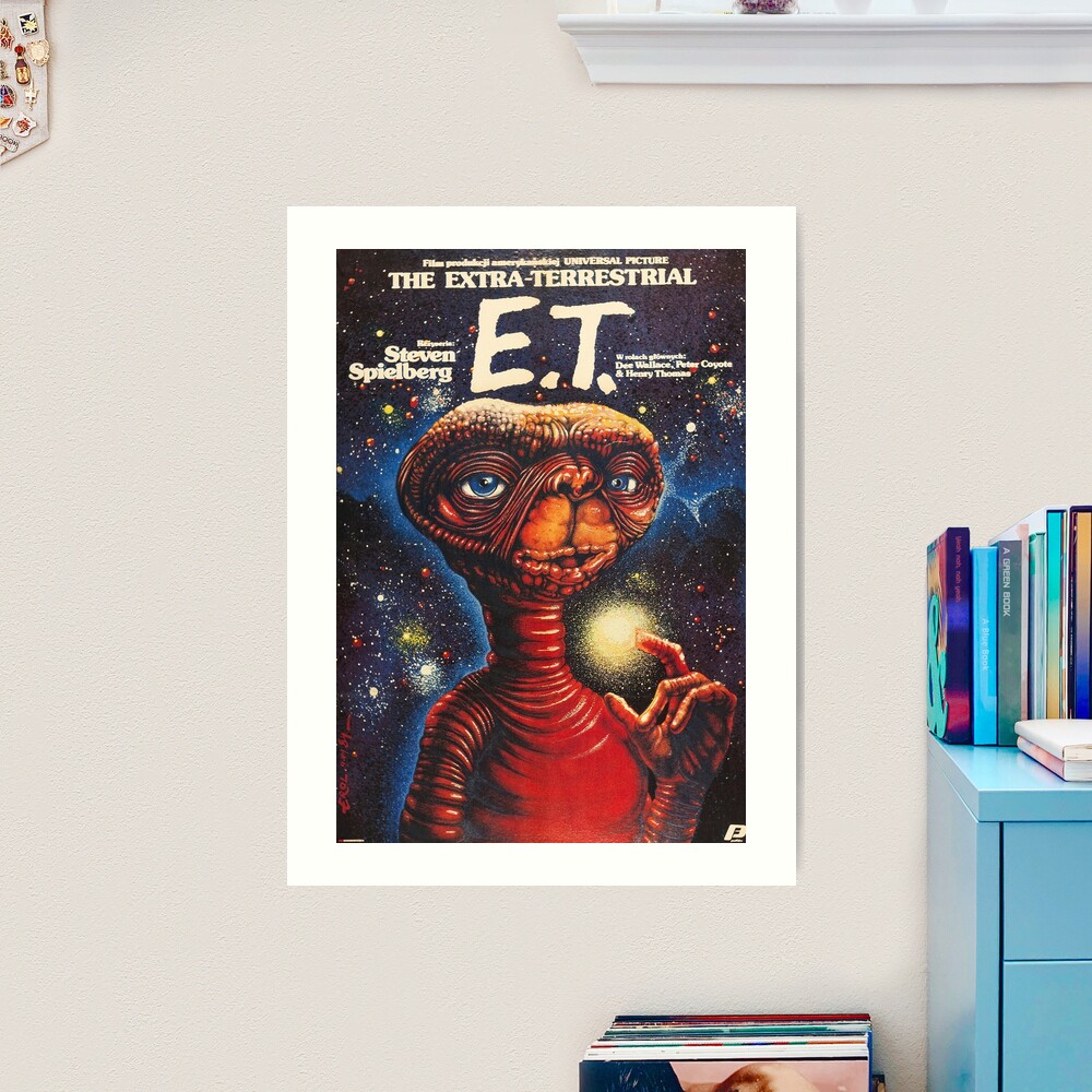 E.T. THE EXTRA TERRESTRIAL, Original Steven Spielberg Vintage Movie Poster  - Original Vintage Movie Posters