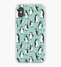 Pinguin - Minze von Andrea Lauren iPhone-Hülle & Cover