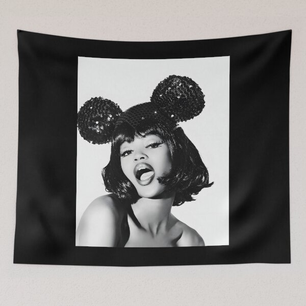 Artikelvorschau, Naomi Campbell Minnie Classic entworfen und verkauft von bofanuzozied.