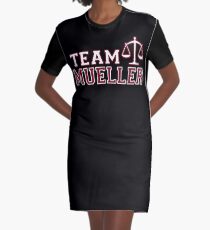 Team Müller - Gerechtigkeitswaagen T-Shirt Kleid