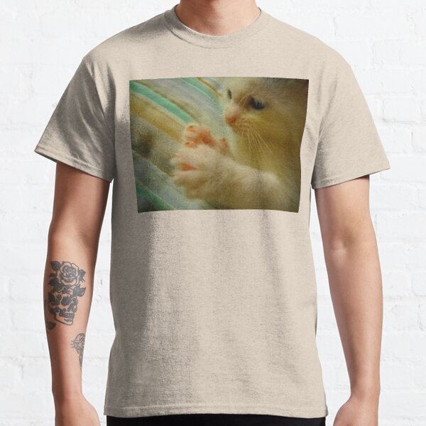 Itty Bitty Kitten Found Her Feets 1 Classic T-Shirt
