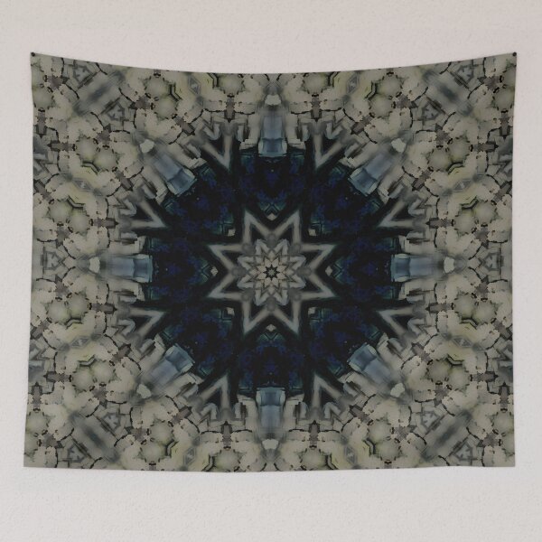 Item preview, Estrella en Resina Azul y Piedra designed and sold by DiscoGypsyFish.
