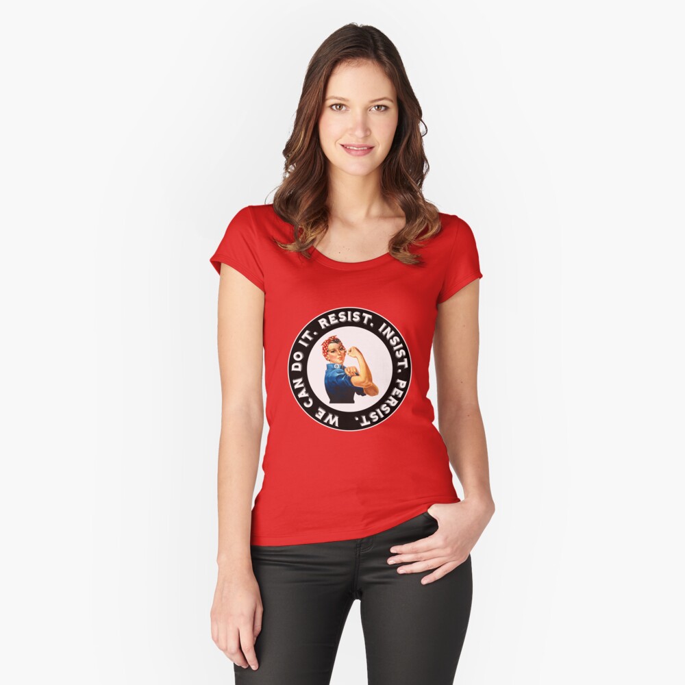Vista previa del artículo con la obra «Camiseta entallada de cuello ancho», diseñado y vendido por CafePretzel.