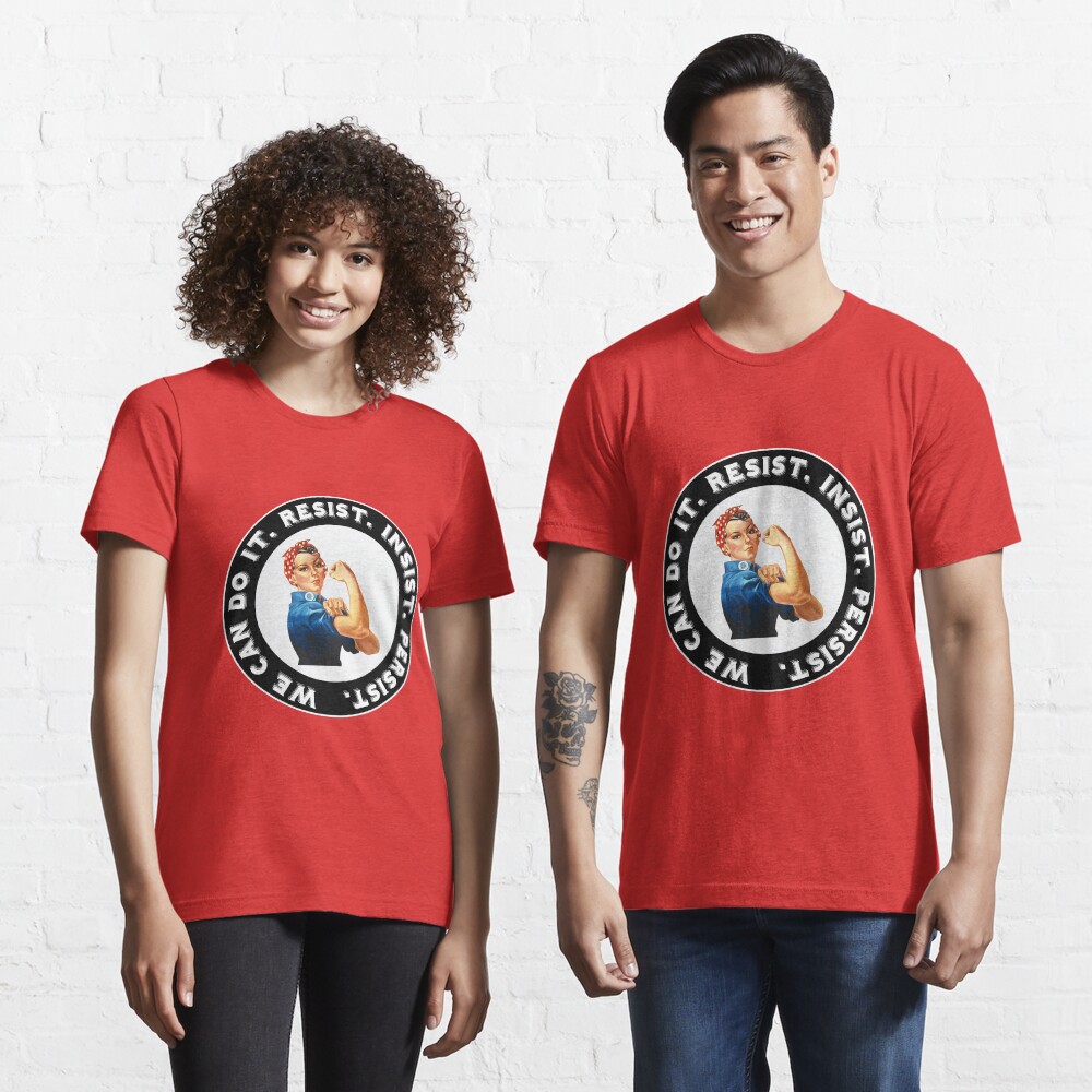 Vista previa del artículo con la obra «Camiseta esencial», diseñado y vendido por CafePretzel.