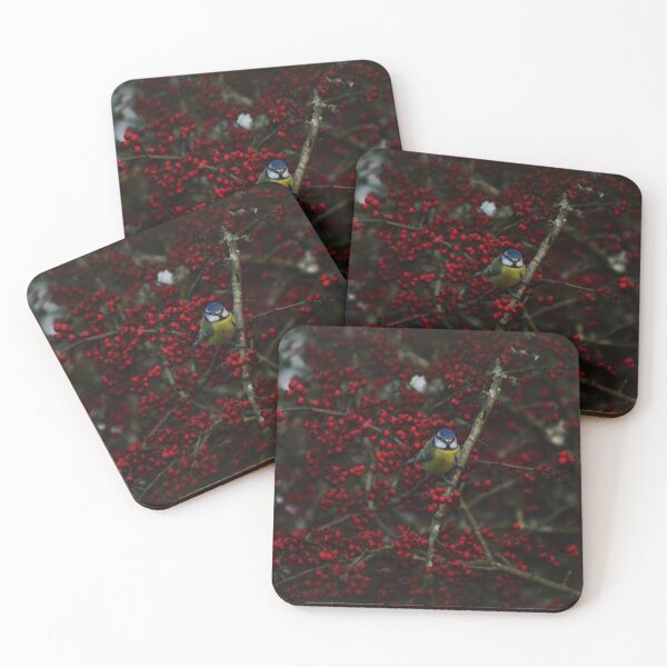 Item preview, garden bird and red berries designed and sold by Francespoppy.