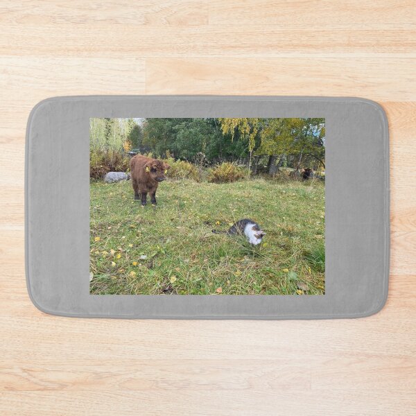 Item preview, Scottish Highland Cattle Calf and Cat 4107 designed and sold by SaarelaHighland.