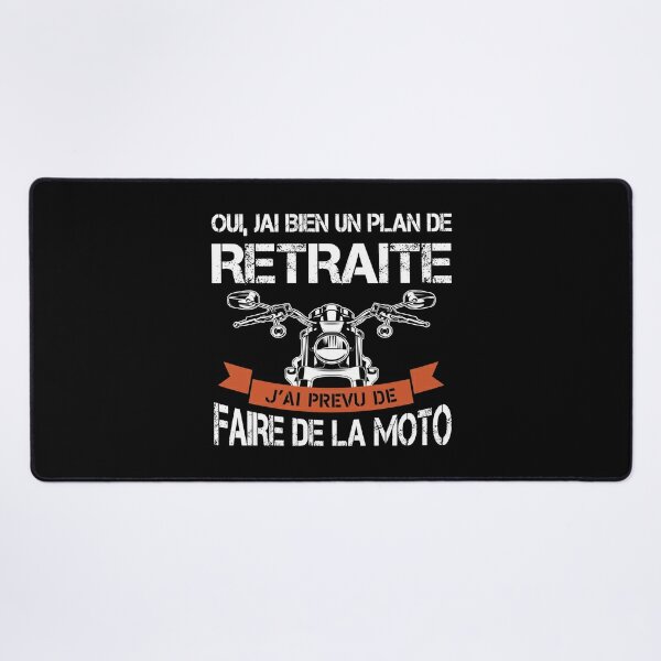 Badge for Sale avec l'œuvre « Motard Homme Moto Retraite Cadeau