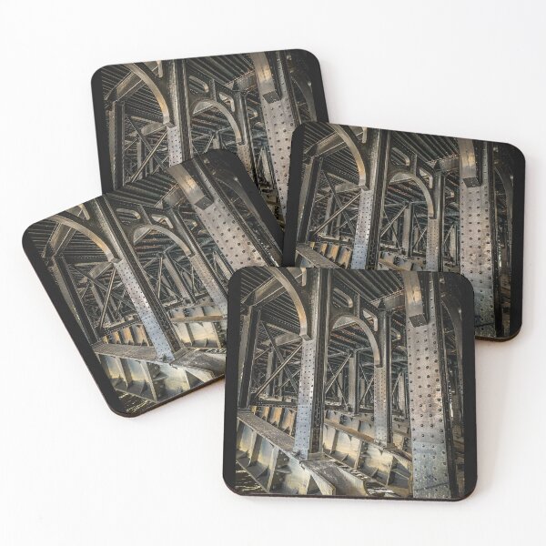Item preview, under a Parisian bridge designed and sold by Nazgulera.