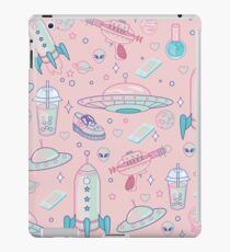 Galaxy Babe Muster iPad-Hülle & Skin