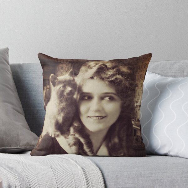 Item preview, Mary Pickford - Vintage Lady con gatito - Vintage Selfie designed and sold by augustinet.