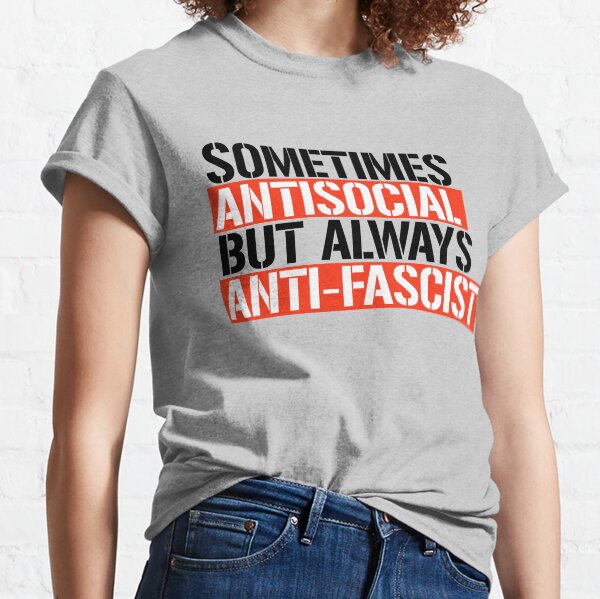 Vista previa del artículo con la obra «A veces antisocial pero siempre antifascista», diseñado y vendido por trumporium.