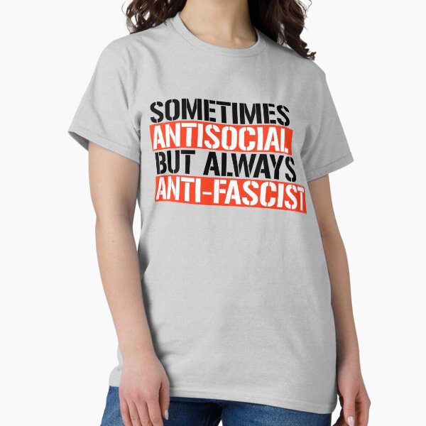 Vista previa del artículo con la obra «A veces antisocial pero siempre antifascista», diseñado y vendido por trumporium.