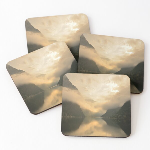 Artikelvorschau, Fjord Mist iPad Case entworfen und verkauft von Stephen Frost.