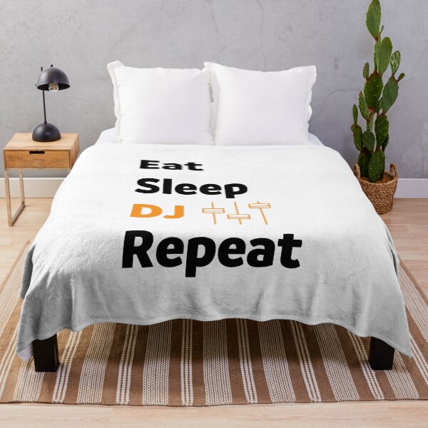 Artikelvorschau, Eat Sleep DJ-Wiederholung entworfen und verkauft von bargaboot.
