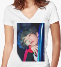 Kim Taehyung Shirt mit V-Ausschnitt