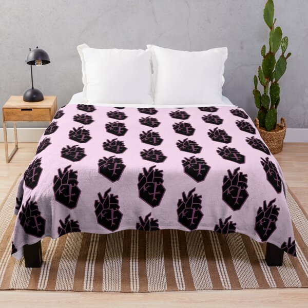 Item preview, Corazoncito Negro designed and sold by Veranjo.