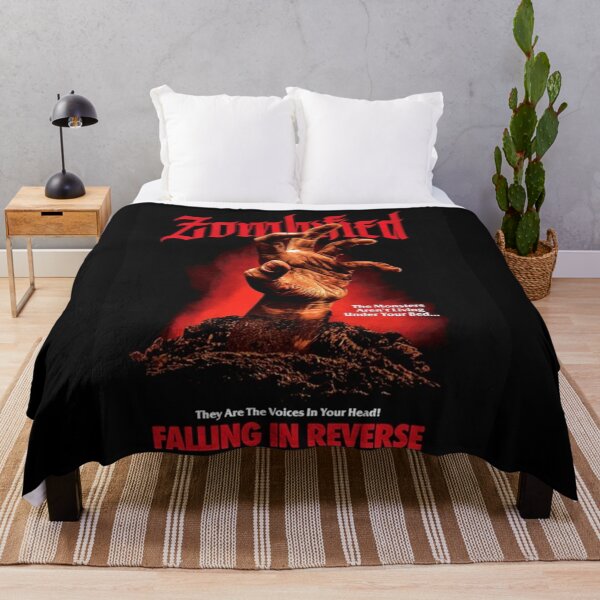 Item preview, Zombificado cayendo en reversa Camiseta esencial designed and sold by PedroMurilo.