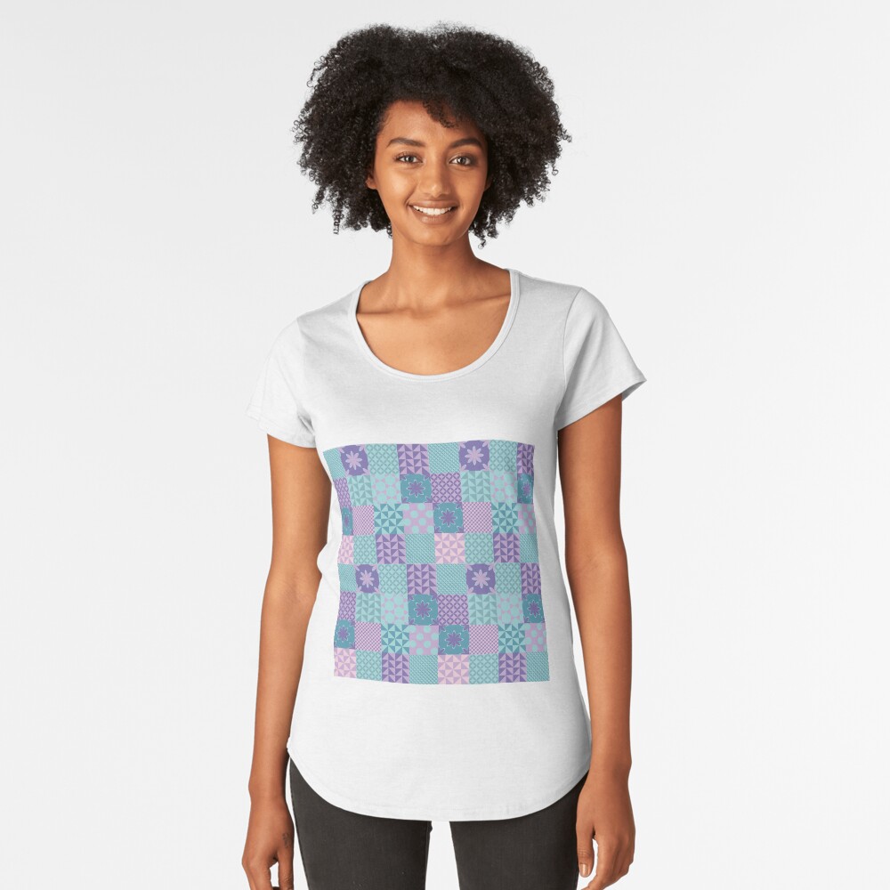 Vista previa del artículo con la obra «Camiseta premium de cuello ancho», diseñado y vendido por AnaidZahori.