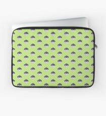 Animinimal Penguin (green) Laptop Sleeve