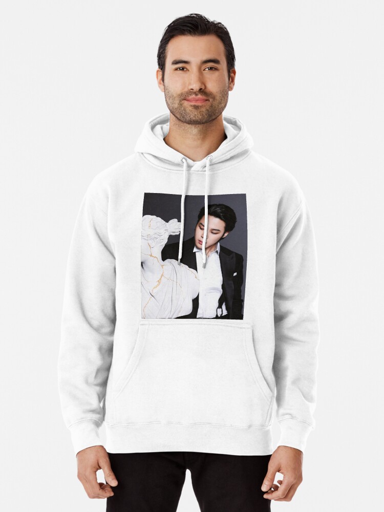 Bts hoodie near store me