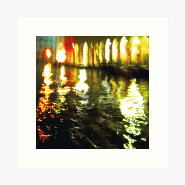 Aperçu de l'œuvre City Lights: Venice - Canal Grande - Mercato # 210 créée et vendue par Hell-Prints.