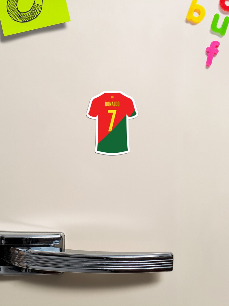 Imán for Sale con la obra «Cristiano Ronaldo - Camiseta Portugal