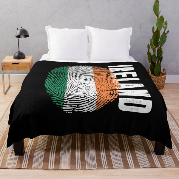 Artikelvorschau, Irland Flagge Fingerabdruck DNA Irisch entworfen und verkauft von PartyShirts1.