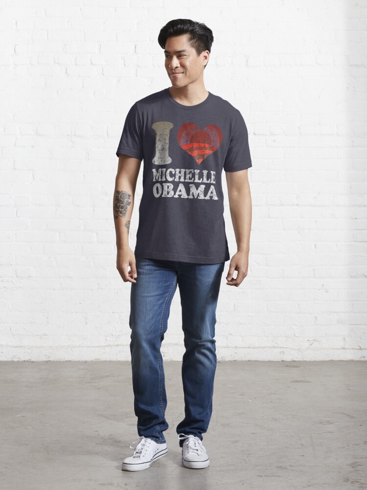 Alternative Ansicht von Ich liebe Michelle Obama T-Shirt Essential T-Shirt