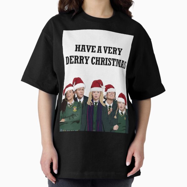 Vista previa del artículo con la obra «“¡Que tengas una Navidad muy Derry!” Tarjeta de Navidad de Derry Girls Tarjetas de felicitación», diseñado y vendido por Sweetie Darling  Design.