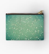 Green ocean blur Studio Pouch