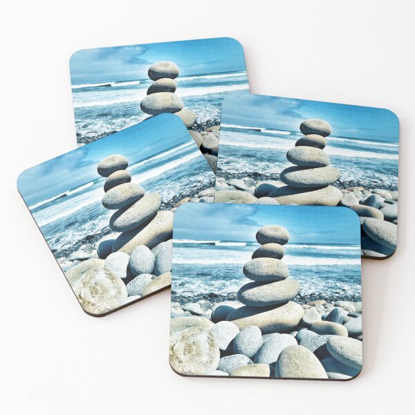 Artikelvorschau, Zen Pebble Tower – Cairn Balancing Beach Pebbles am Strand 2 von 4 entworfen und verkauft von Beachy.