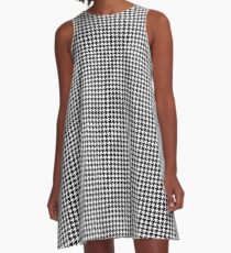 Vestido acampanado Patrón de pata de gallo clásico en blanco y negro