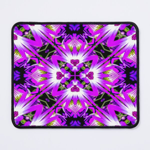Artikelvorschau, Blumenmuster mit weißer Mitte entworfen und verkauft von Patternflower.