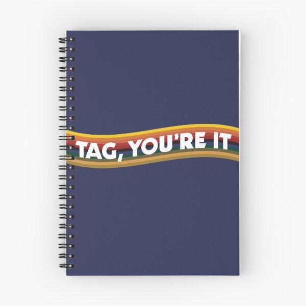 Aperçu de l'œuvre Tag You're It Jodie Whittaker Treizième Docteur Régénération Arc-en-ciel créée et vendue par Blue Box Artworks.