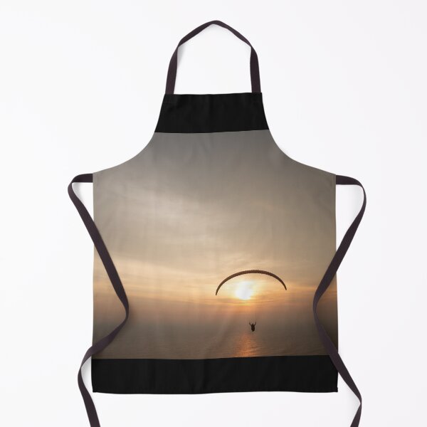 Item preview, Parapente sobre el océano mientras el atardecer dorado designed and sold by kall3bu.