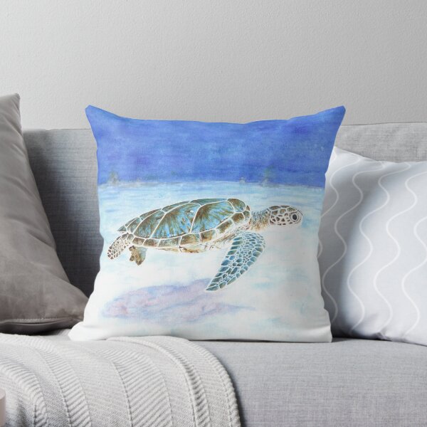 Sea turtle underwater Throw Pillow