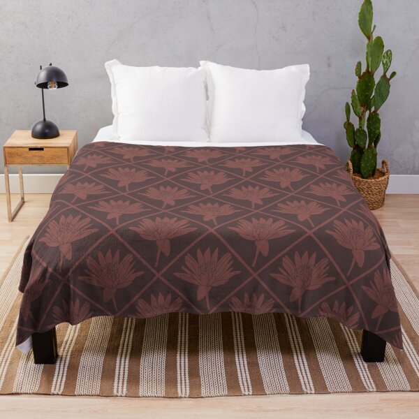 Artikelvorschau, Lotus Diagonals Soft Red auf Dark Soft Red entworfen und verkauft von Art in My Loft.