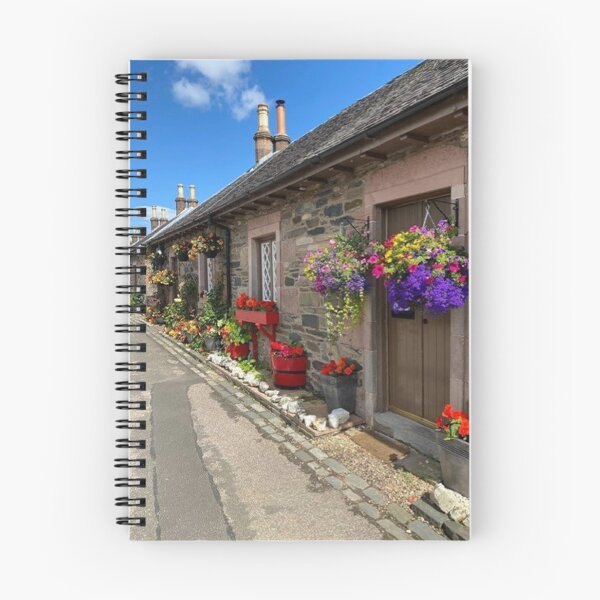 Artikelvorschau, Luss am Ufer des Loch Lomond entworfen und verkauft von TaylorsGallery.