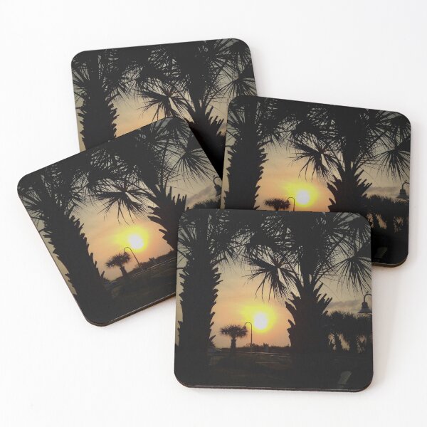 Artikelvorschau, Palm Tree Sunrise entworfen und verkauft von Craig Kauzmann.